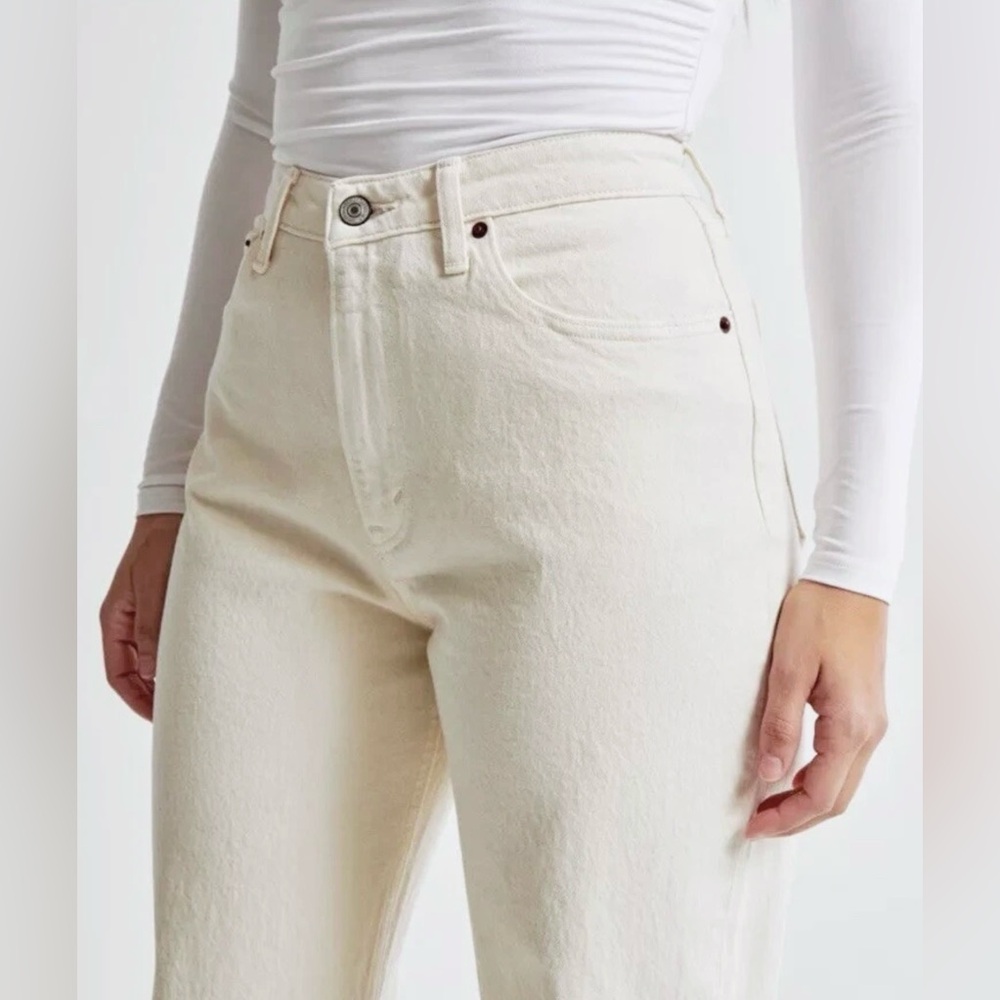 Abercrombie & Fitch High Rise Twisted Seam 90s Relaxed Jean